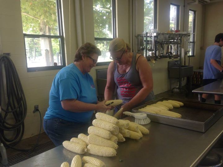 720x540 Martha Griffis and her corn, in Canning corn and peaches at Lowndes High School, by Gretchen Quarterman, for OkraParadiseFarms.com, 12 July 2014