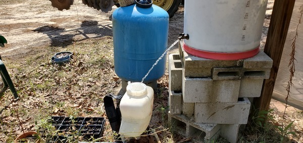 Refilling sprayer from rainbarrel