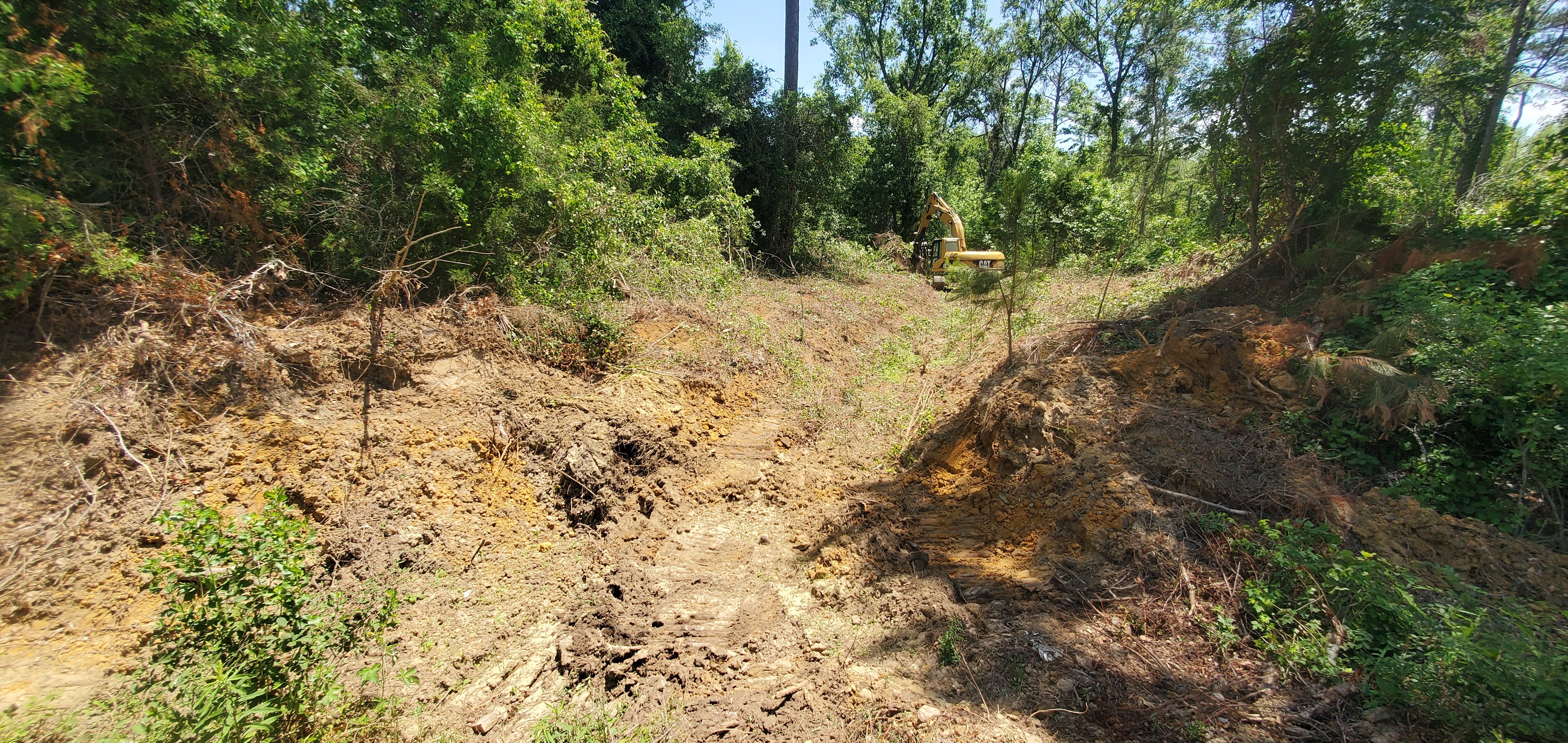 Digging backhoe